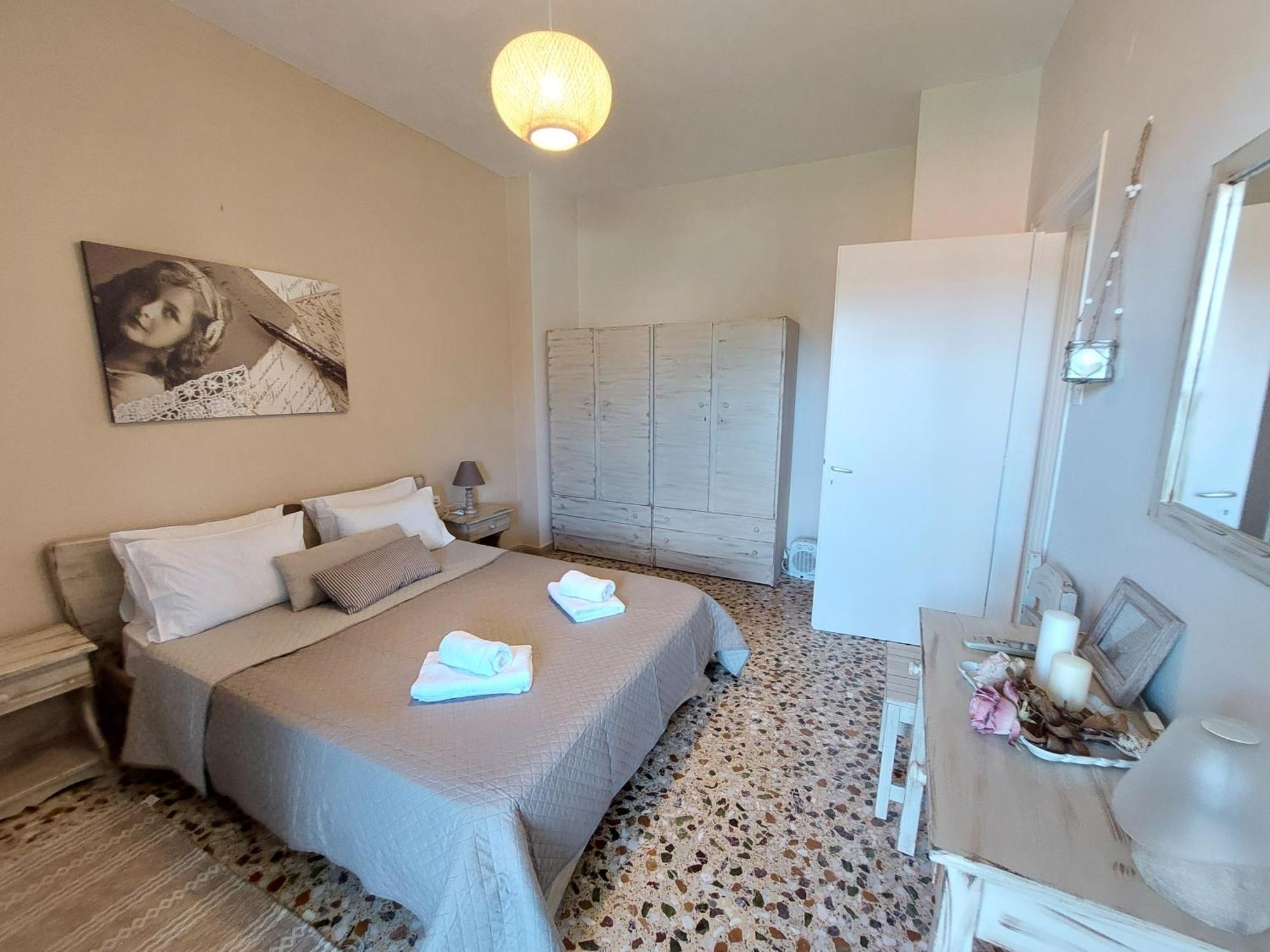 Lourantos Studios & Apartments Vathy  Exterior photo